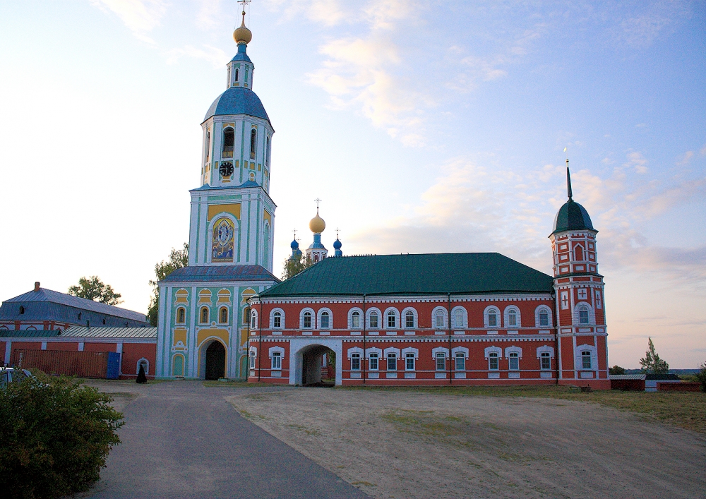 Санаксары мужской монастырь собор Рождества Богородицы